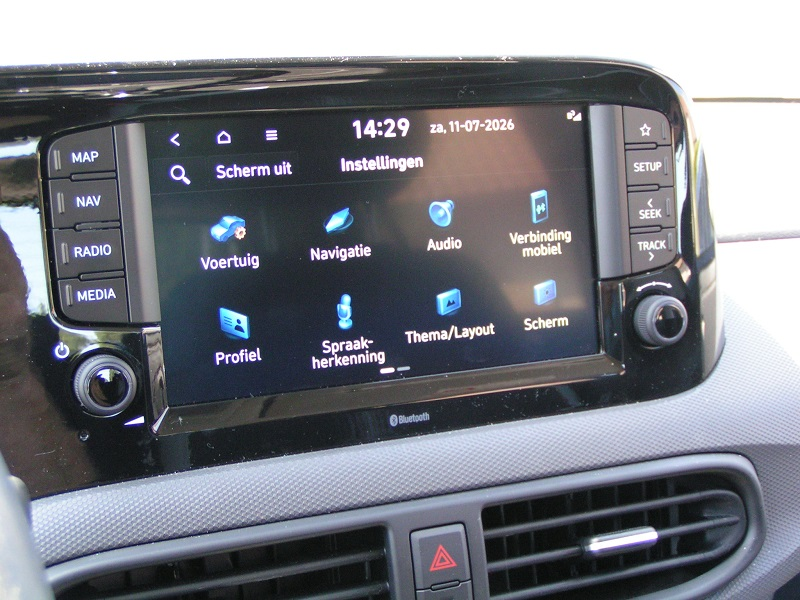 Hyundai i10 — photo 13