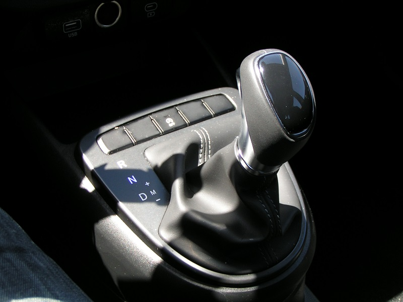 Hyundai i10 — photo 14