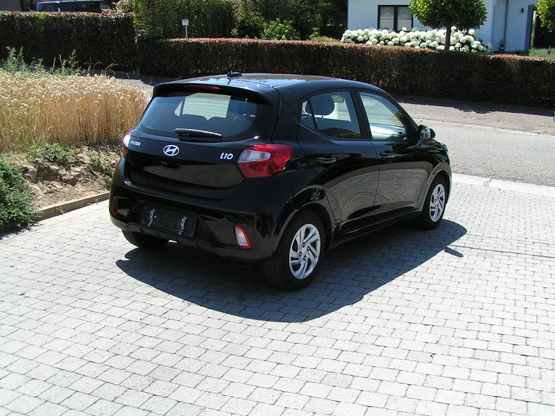 Hyundai i10 — photo 4