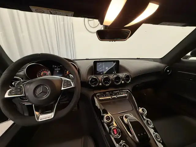 Mercedes-Benz Amg GT view 9