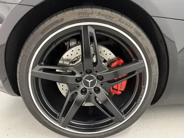 Mercedes-Benz Amg GT view 17