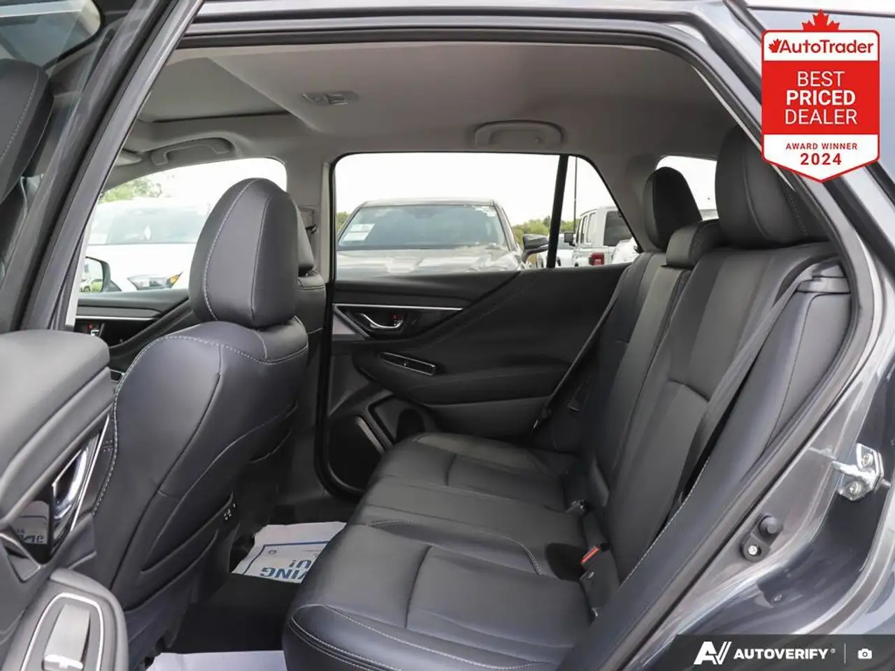 Subaru OUTBACK fotografie Subaru OUTBACK
