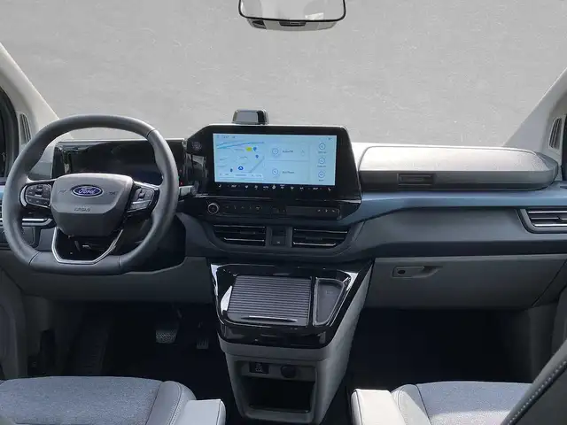 Ford Tourneo Custom view 4