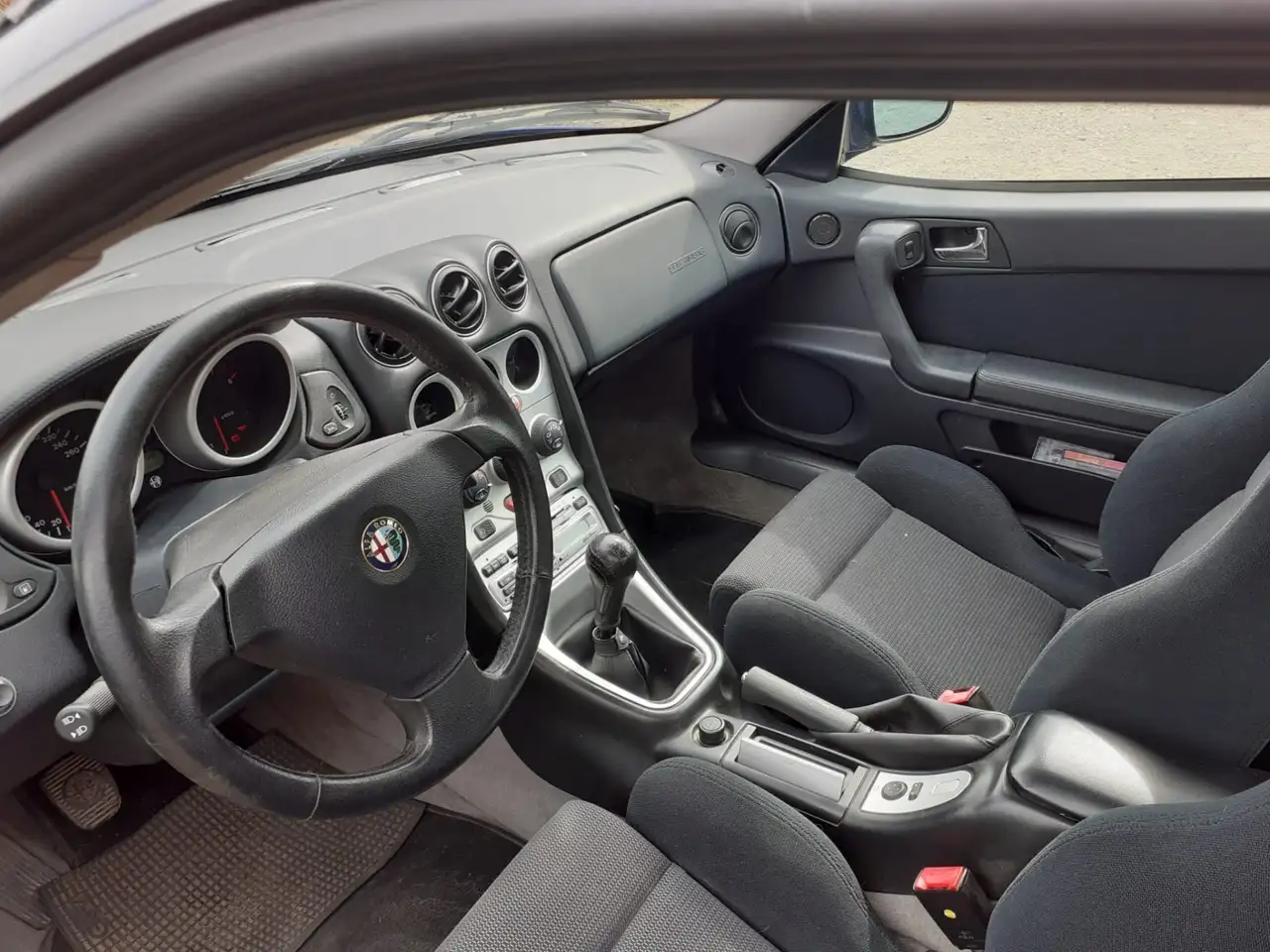 Alfa Romeo GTV 1.8 ts 16v, foto 6