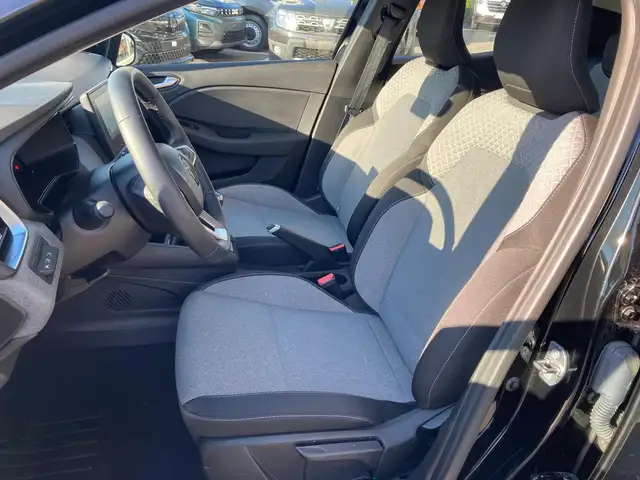 Renault Clio view 16