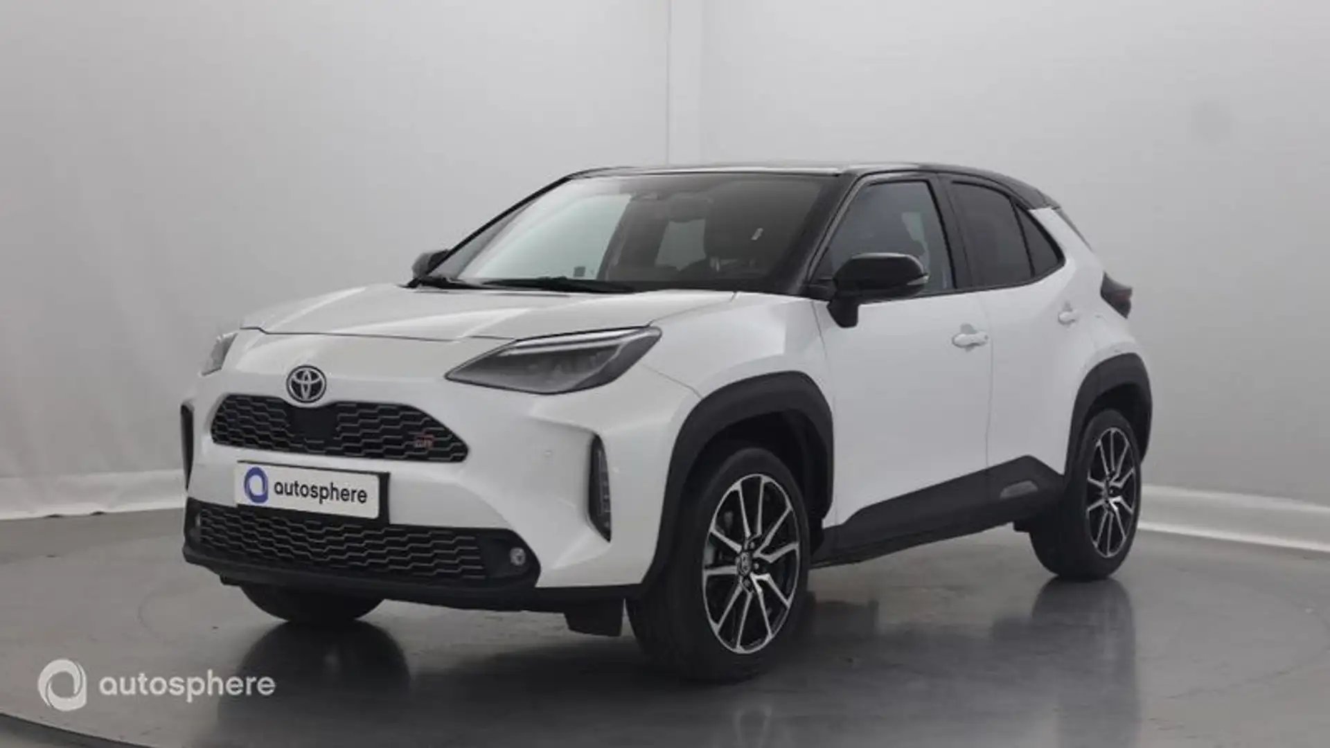 Toyota Yaris Cross 116h GR Sport MY22 - 1