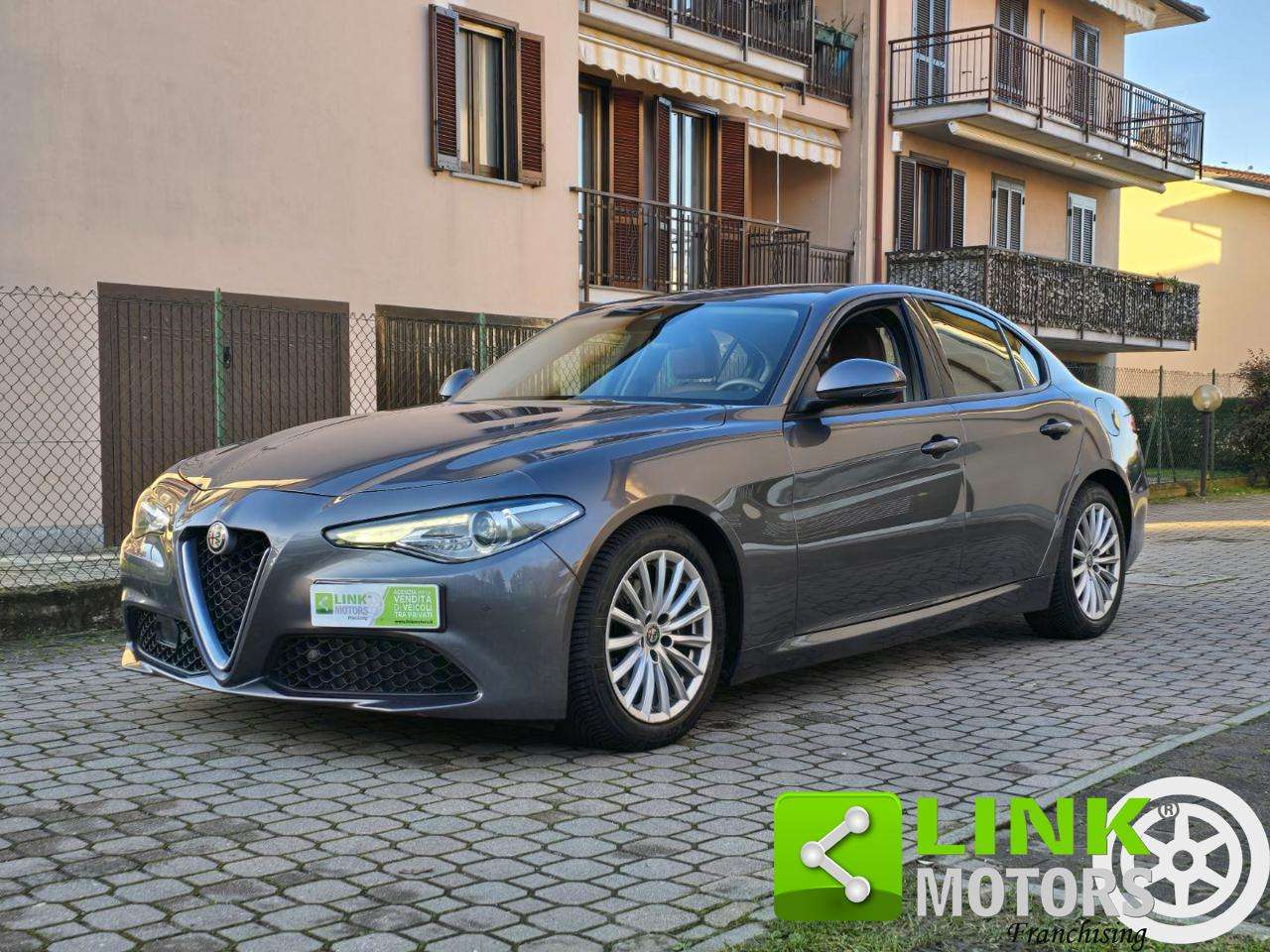 Alfa Romeo Giulia 2.2 Turbodiesel 180 CV AT8 Business Sport