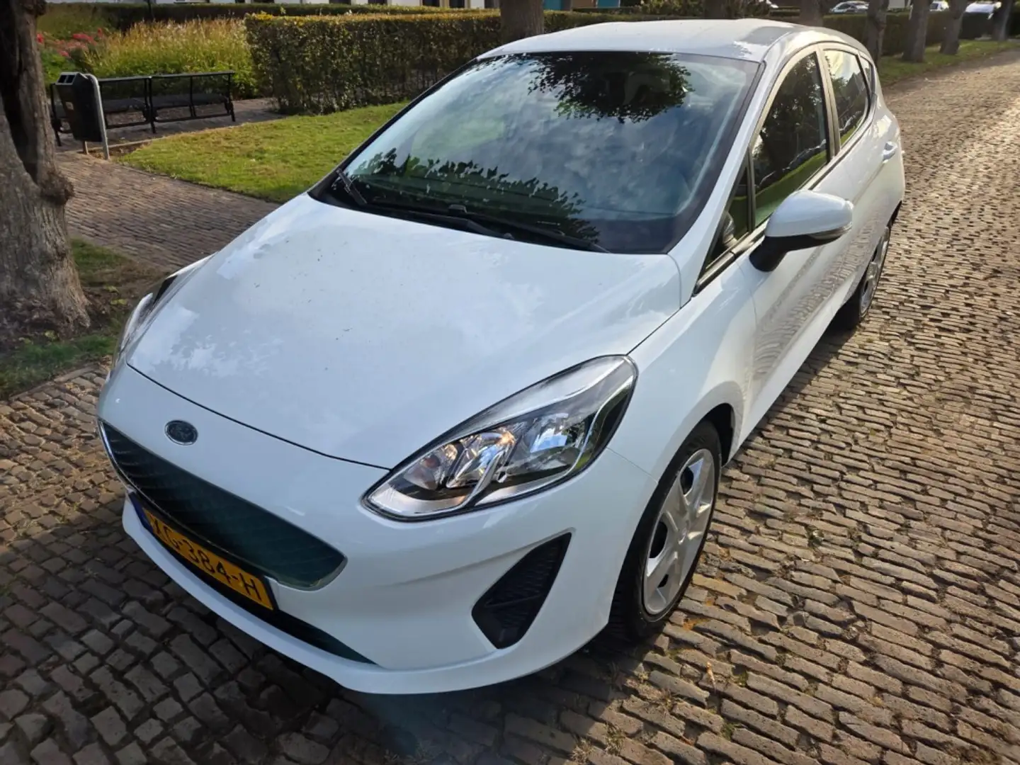 Ford Fiesta 1.1 Trend Blanc - 1