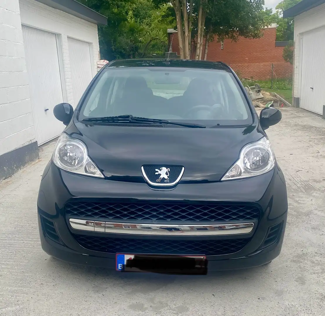 Peugeot 107 107 1.0i Trendy Zwart - 1