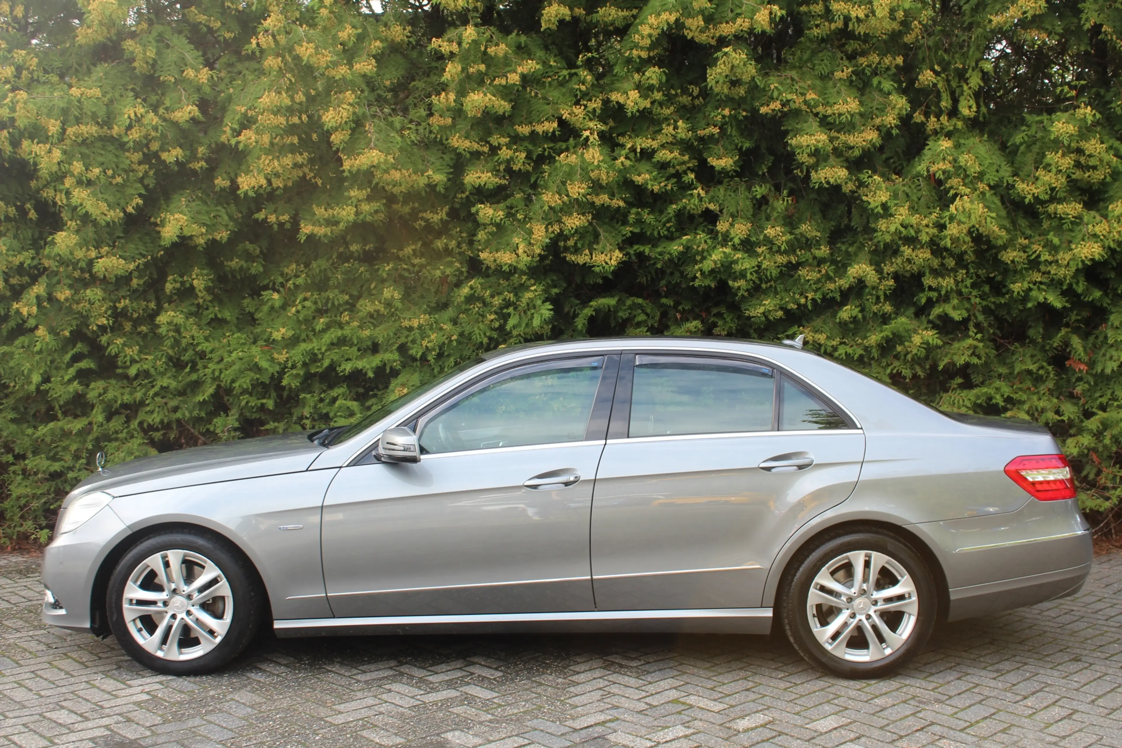 Mercedes-Benz E 250 CGI Avantgarde 204PK Automaat | Navigatie | Parkee — photo 7