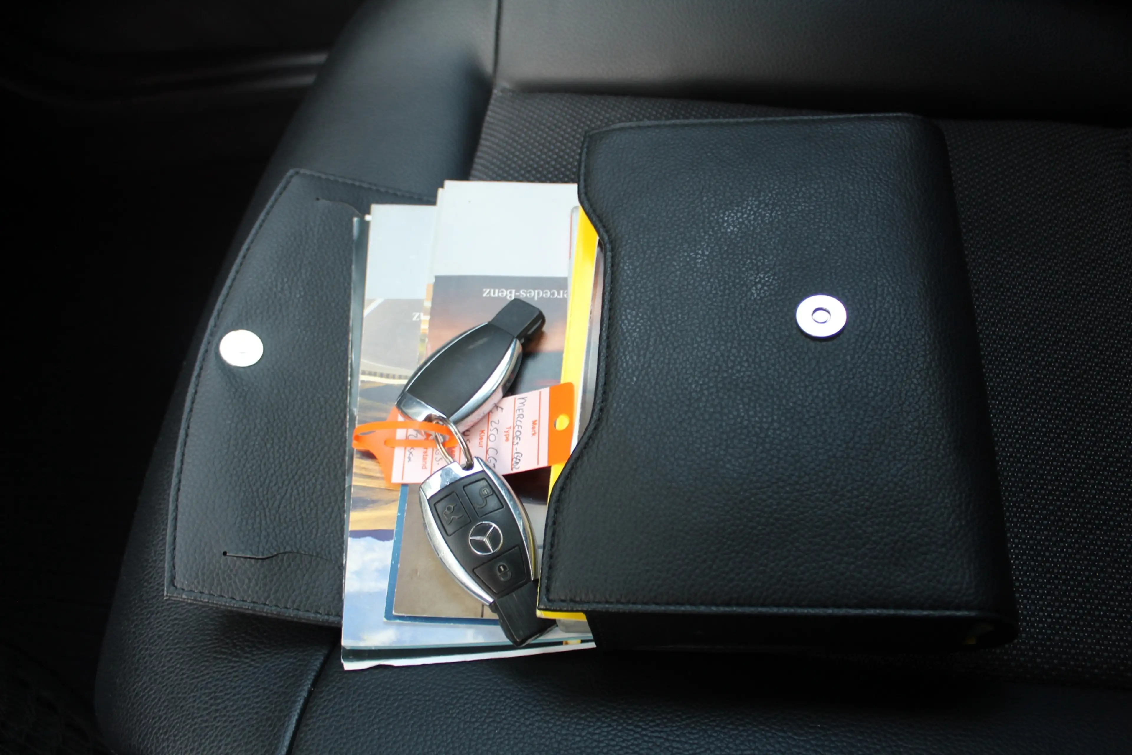Mercedes-Benz E 250 CGI Avantgarde 204PK Automaat | Navigatie | Parkee — photo 5