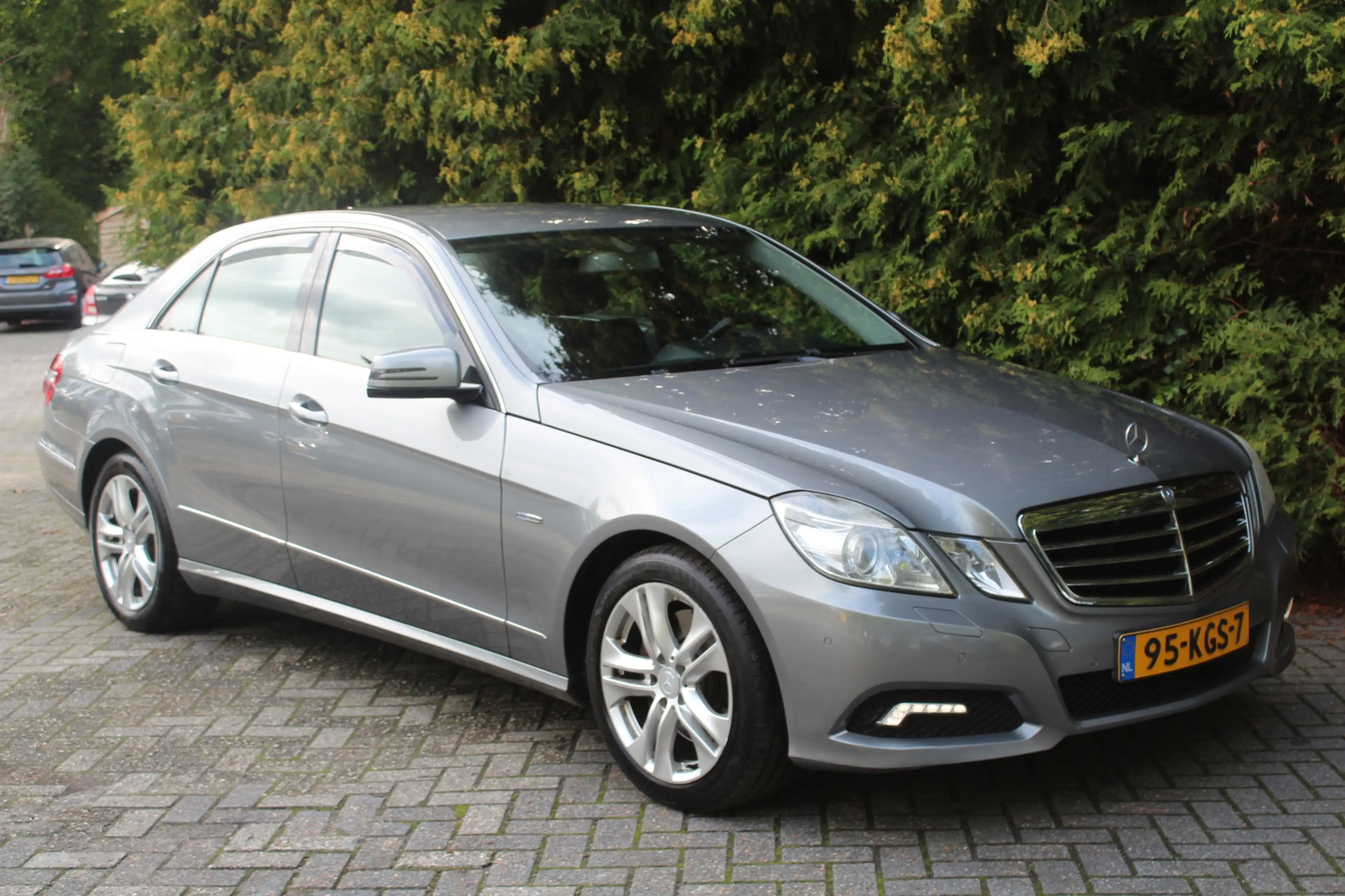 Mercedes-Benz E 250 CGI Avantgarde 204PK Automaat | Navigatie | Parkee — photo 10