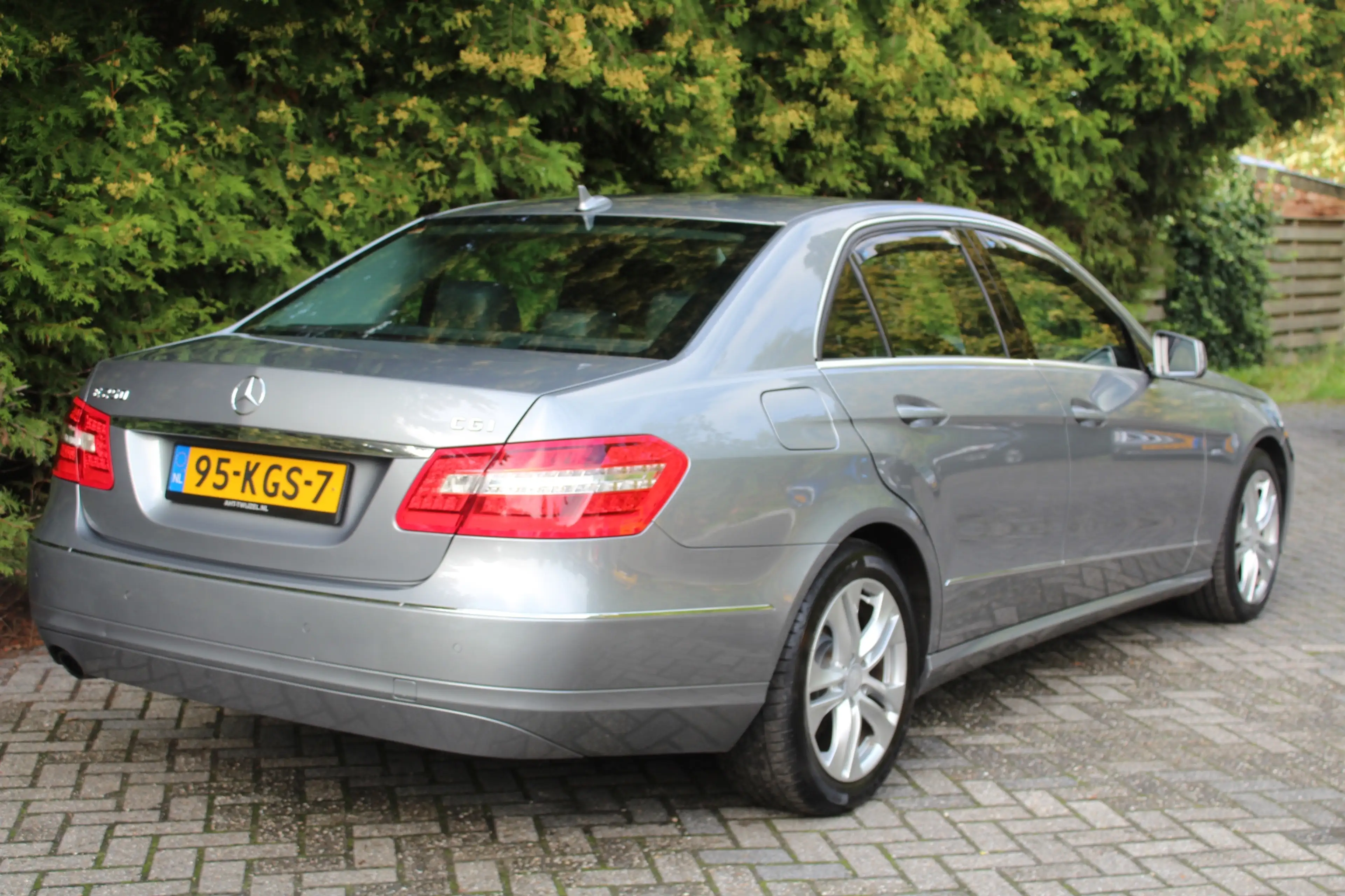 Mercedes-Benz E 250 CGI Avantgarde 204PK Automaat | Navigatie | Parkee — photo 2