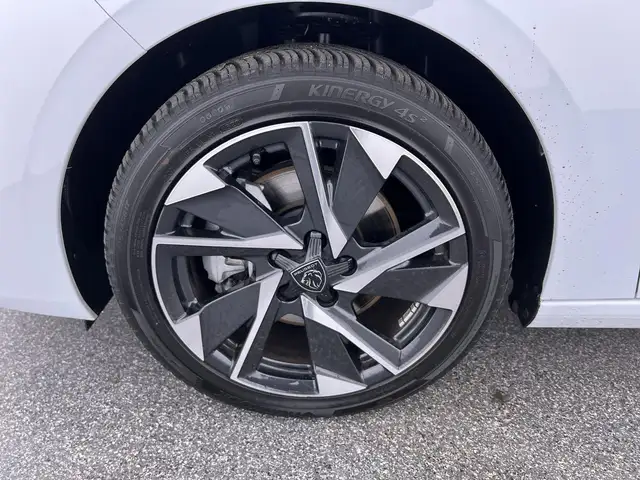 Peugeot 308 view 7