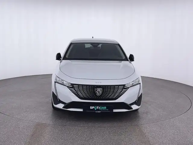 Peugeot 308 view 2