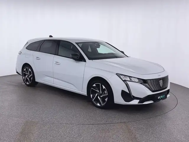 Peugeot 308 view 3