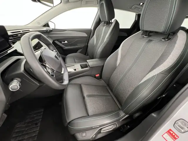 Peugeot 308 view 8