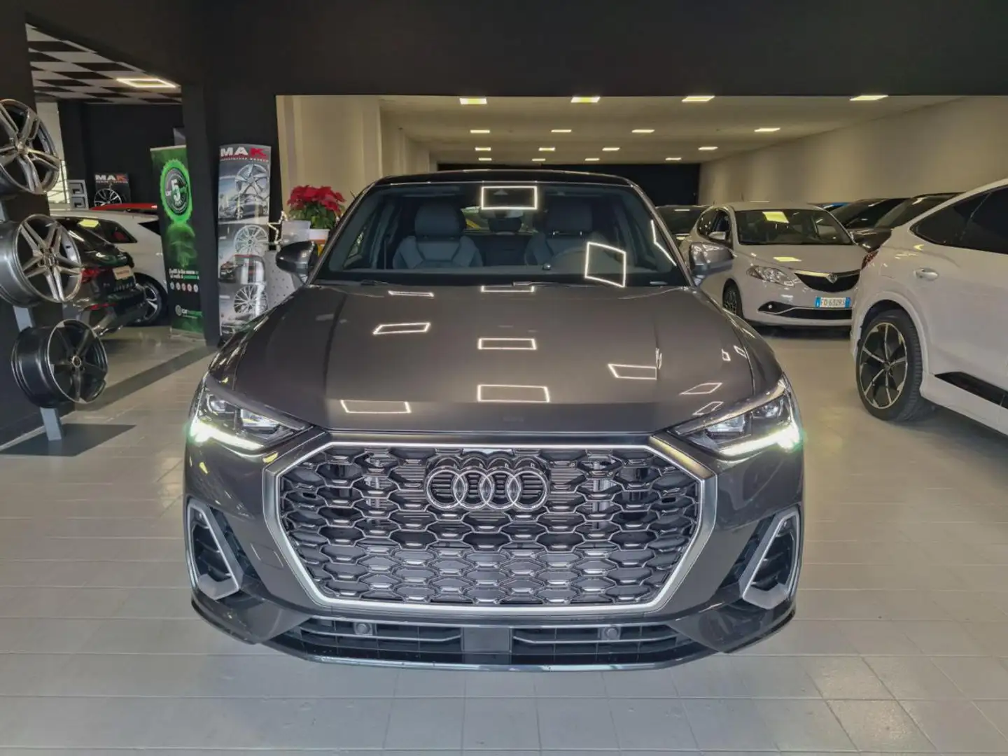 Audi Q3 SPB 35 TDI S tronic S line edition Grigio - 2