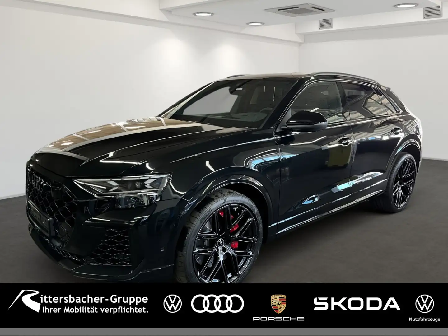 Audi RS Q8 . Schwarz - 1