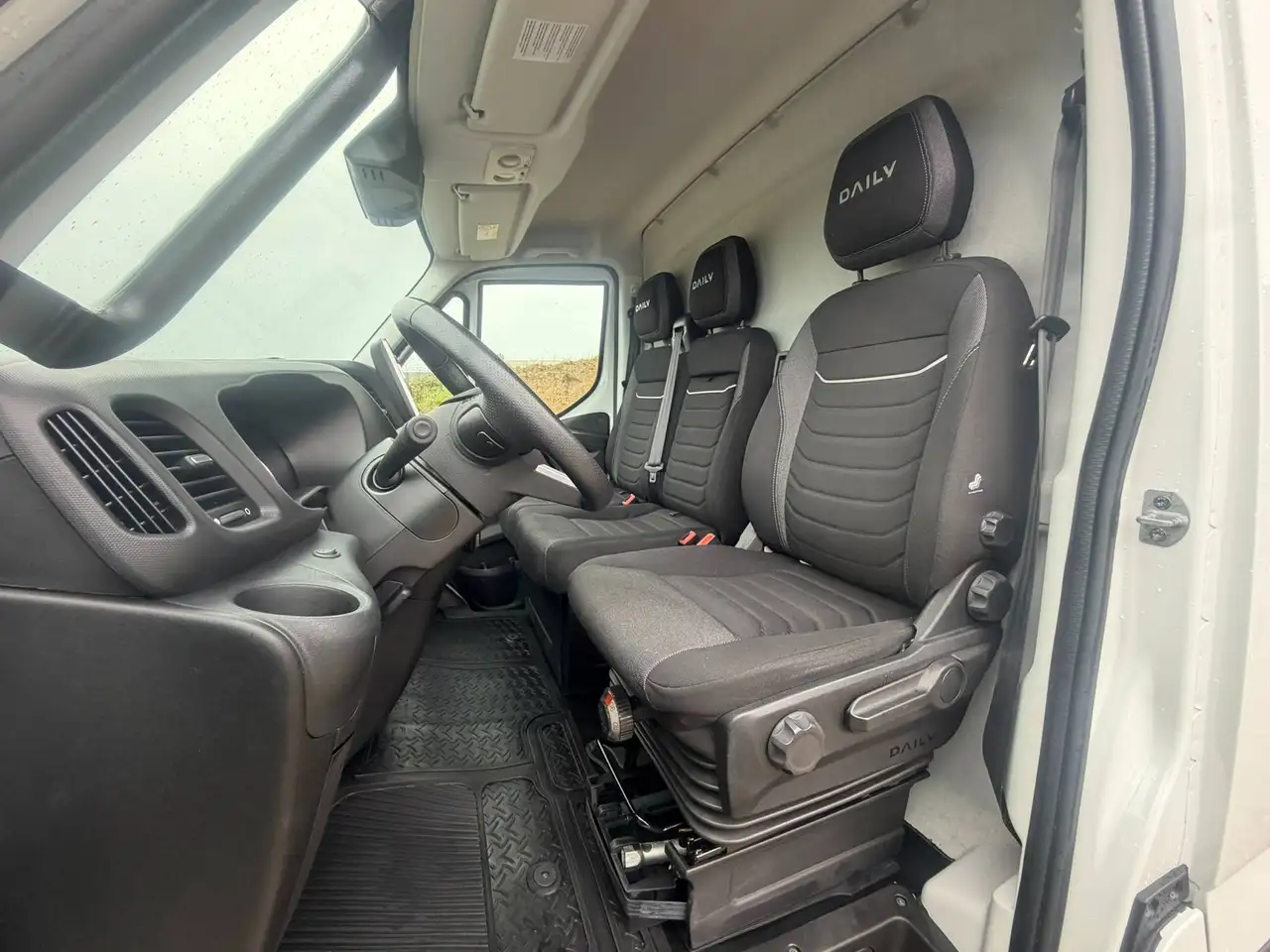 Iveco Daily 2025 — фото 10