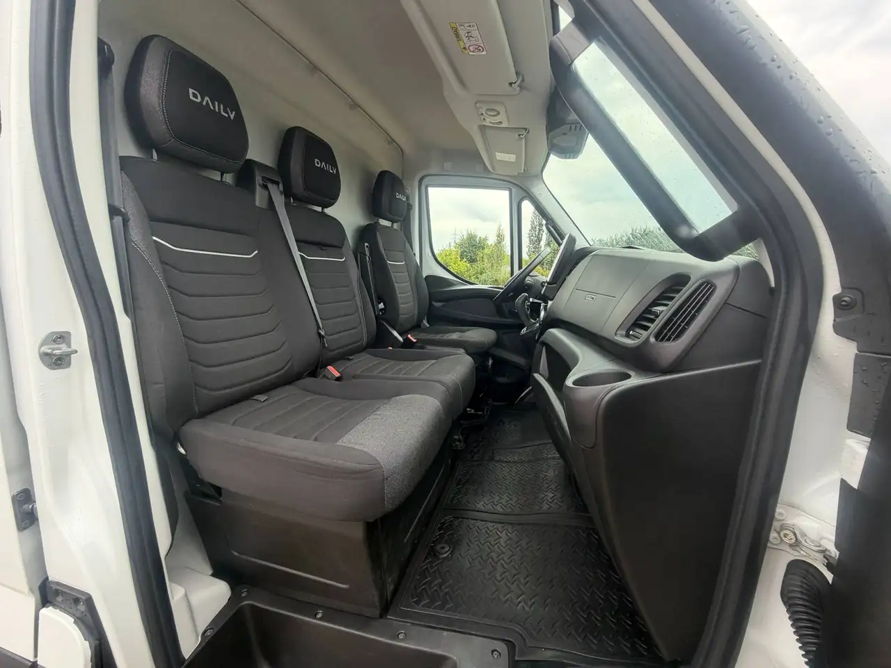 Iveco Daily 2025 — фото 12