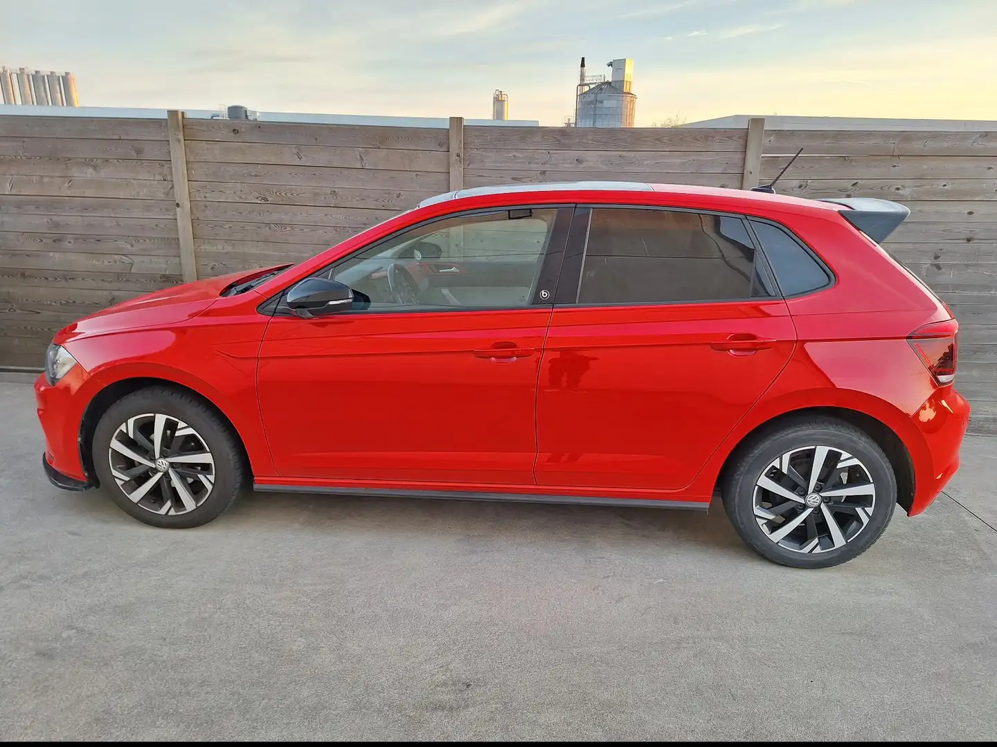 Volkswagen Polo Plus polo beats - 2