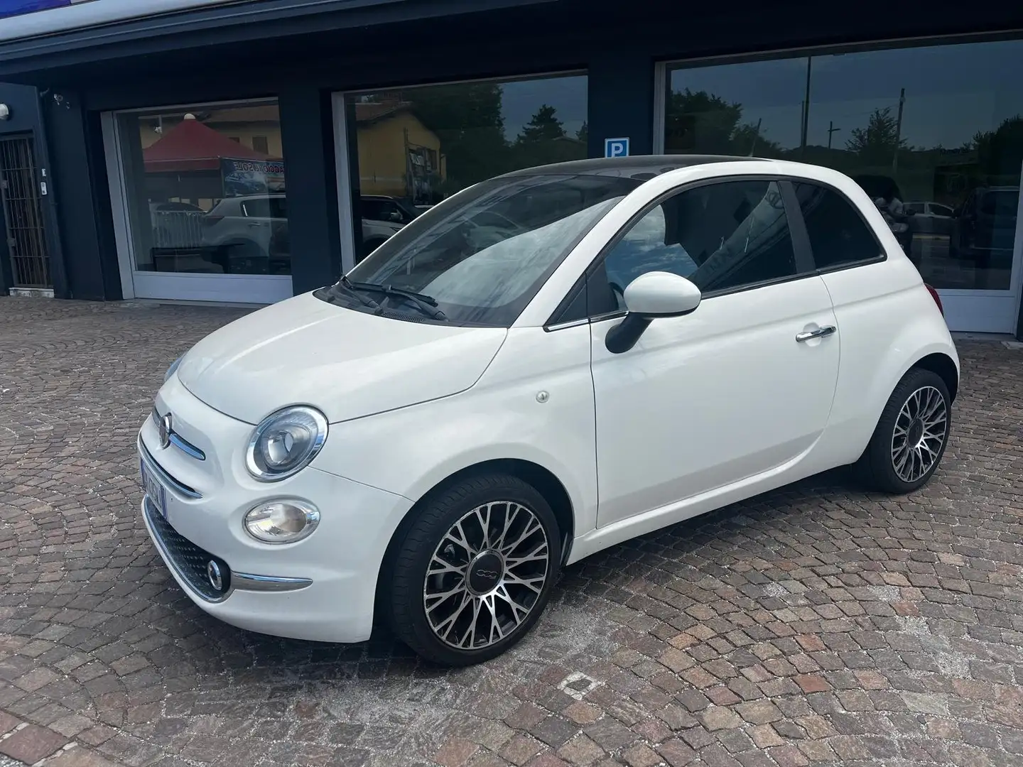 Fiat 500 500 III 2015 1.0 hybrid Dolcevita 70cv Bianco - 1
