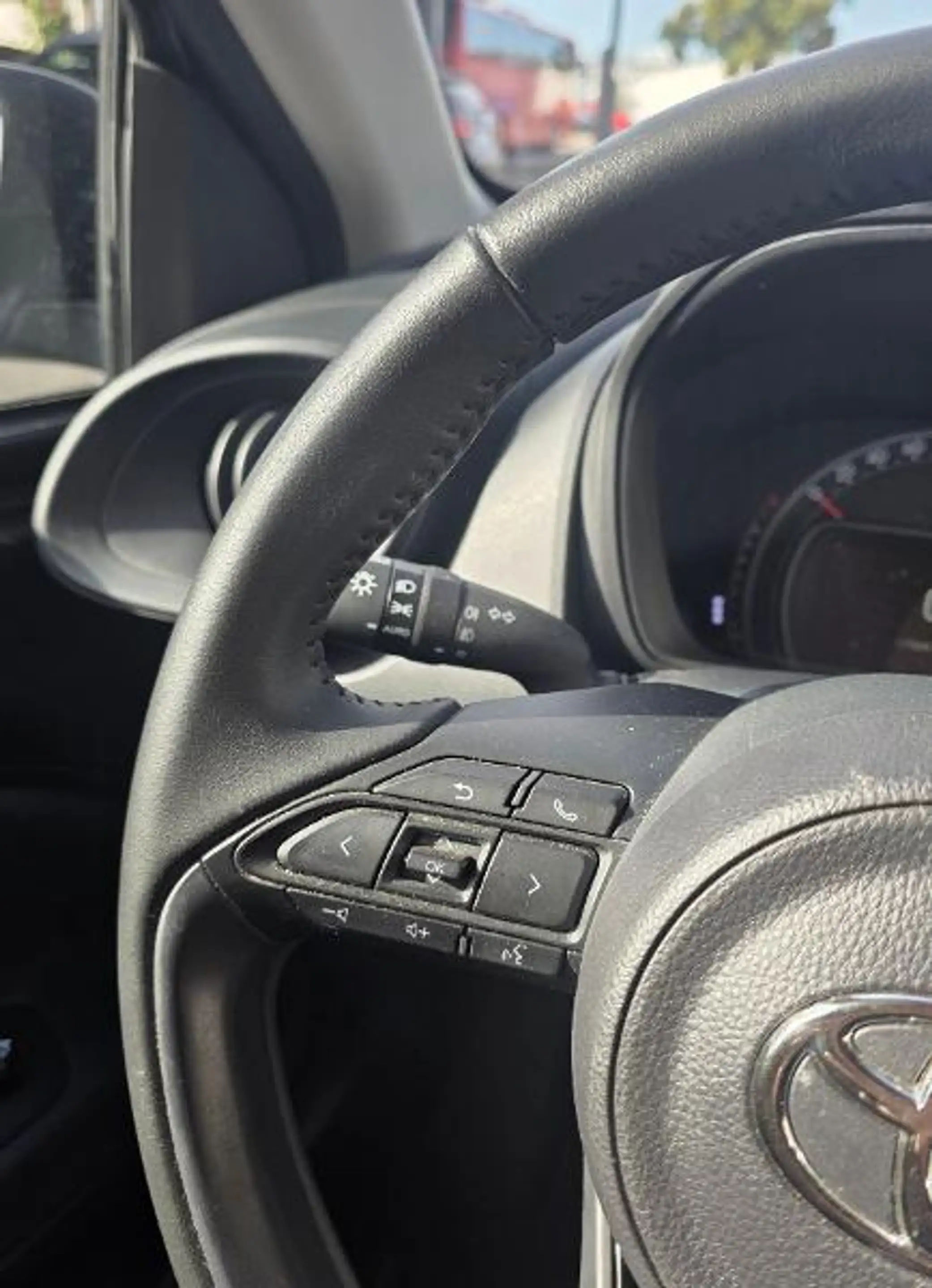 Toyota Aygo X 1.0 — photo 10