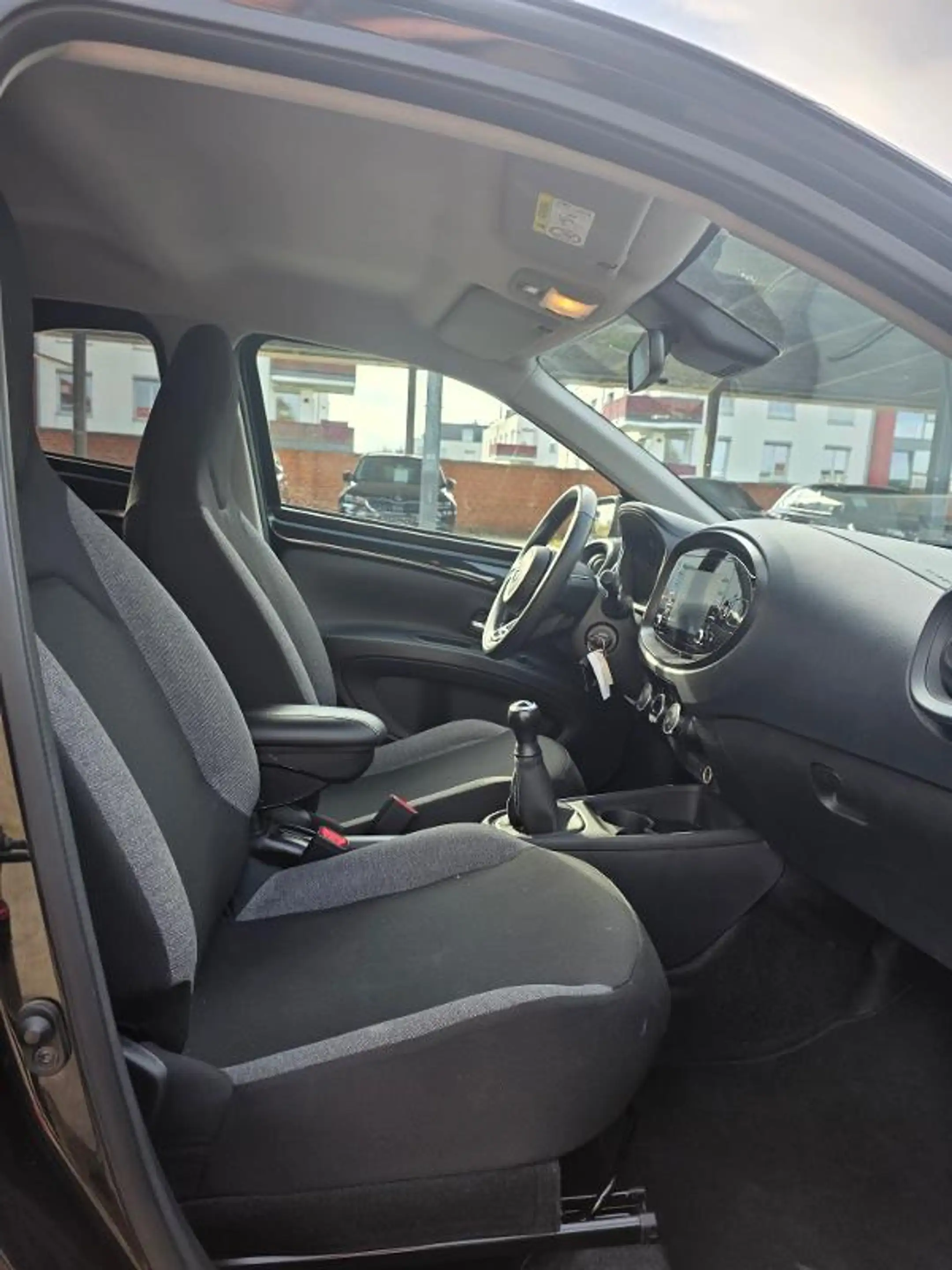 Toyota Aygo X 1.0 — photo 7