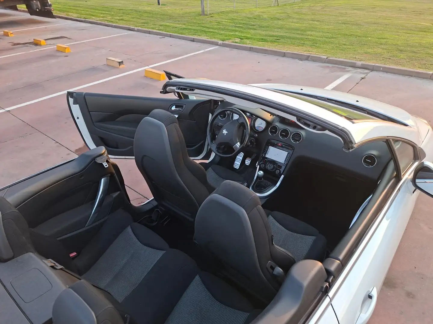 Peugeot 308 308 CC 1.6 VTi Active Active Blanco - 1