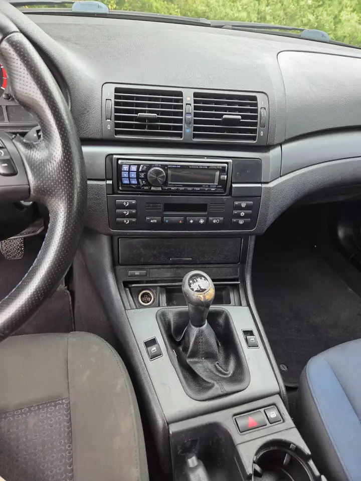 BMW 320d touring, foto 8