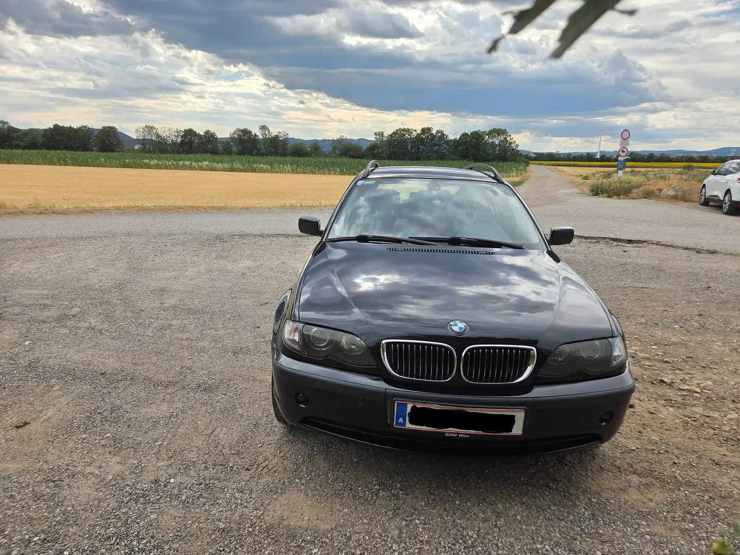 BMW 320 320d touring Schwarz - 1