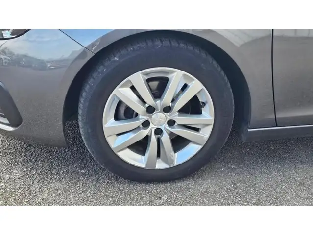 Peugeot 308 view 21