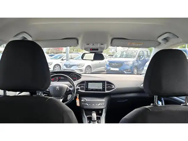 Peugeot 308 view 14