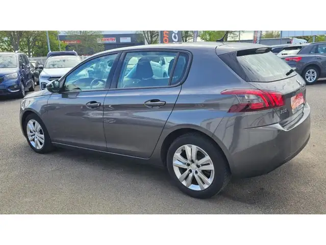 Peugeot 308 view 18