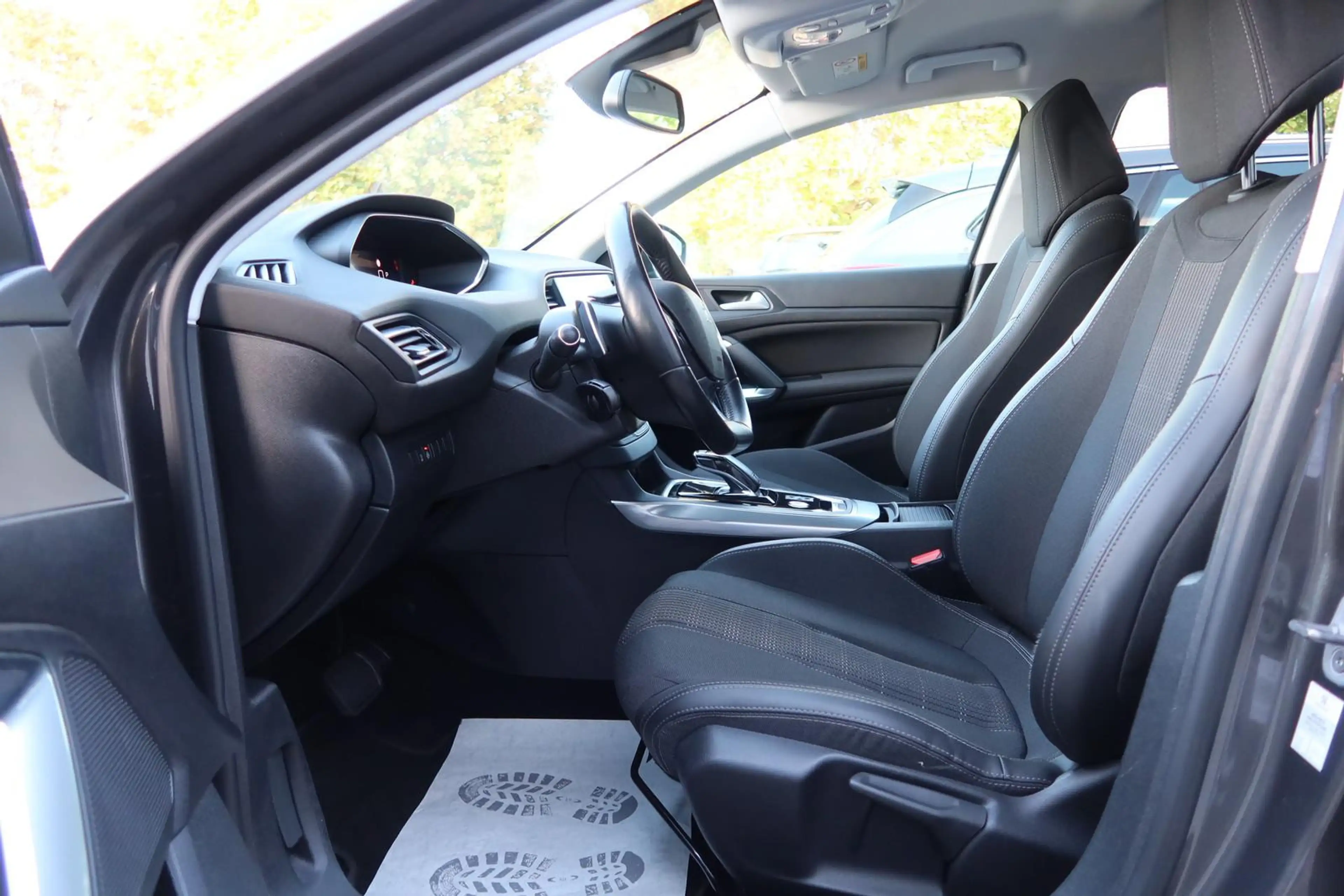 Peugeot 308 SW Allure Pack#LED#ACC · Kamera · Navi · Sitzheizu — photo 9