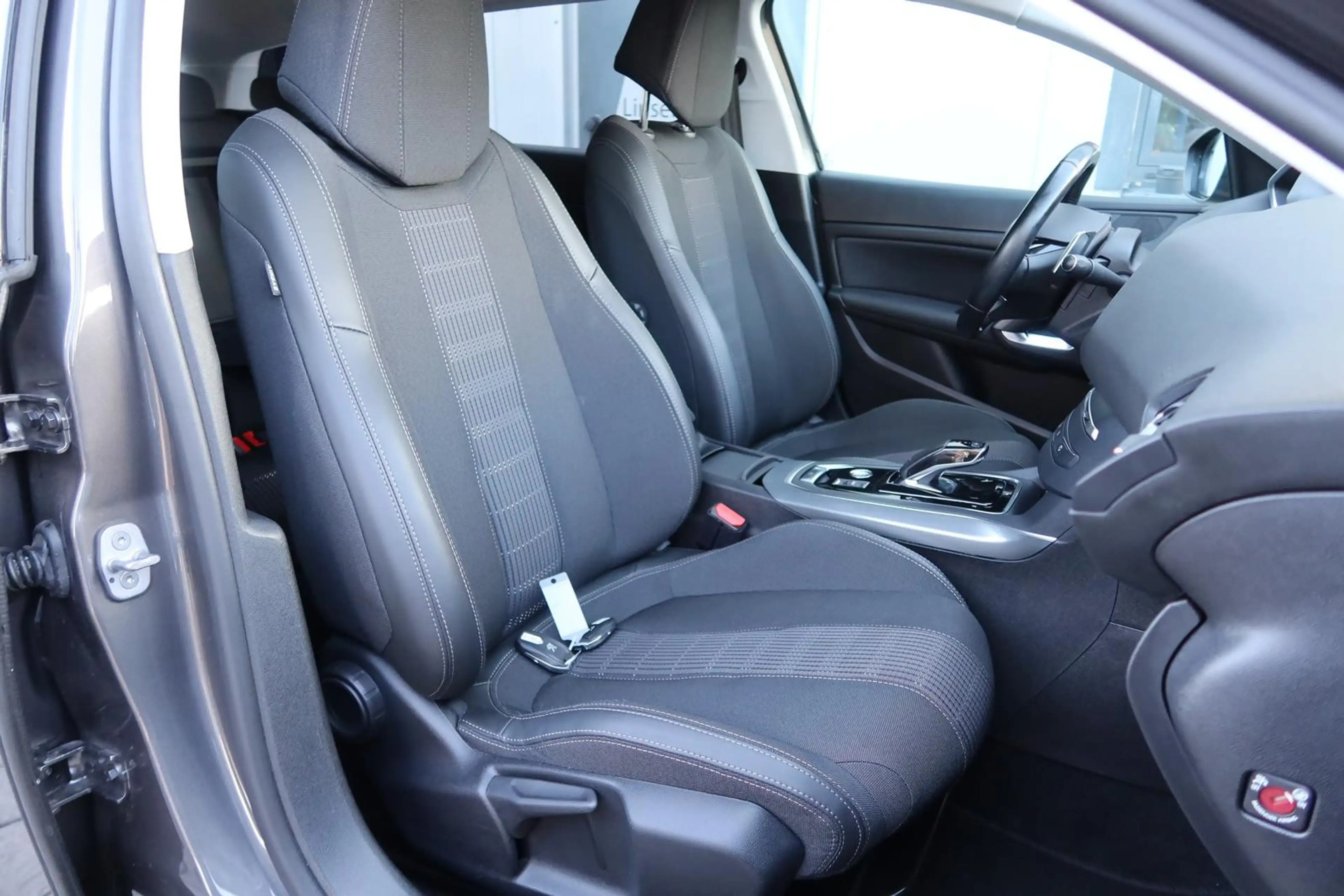 Peugeot 308 SW Allure Pack#LED#ACC · Kamera · Navi · Sitzheizu — photo 12