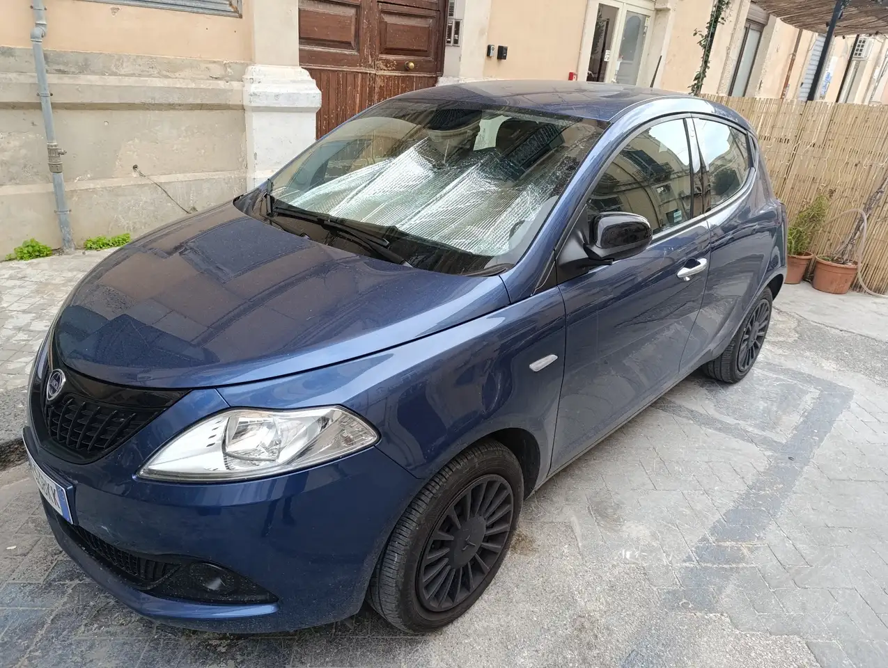 Lancia Ypsilon
