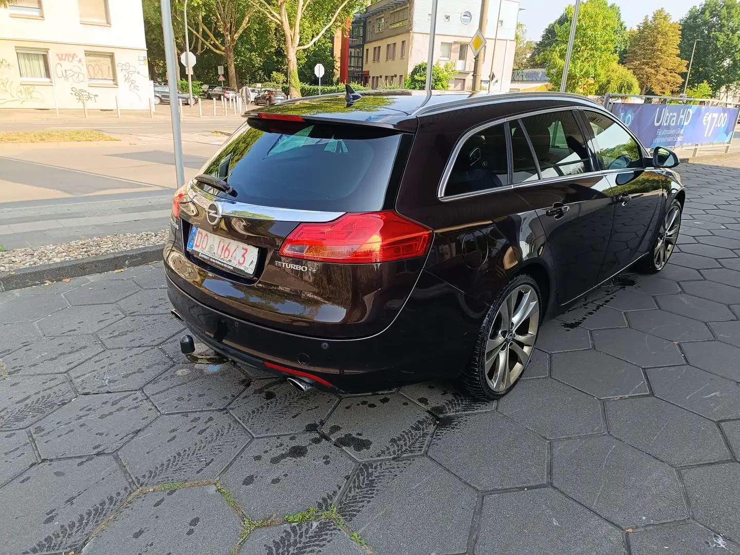Opel Insignia Insignia ST 2.0Opel 4x4 S/S top Zustand Braun - 1