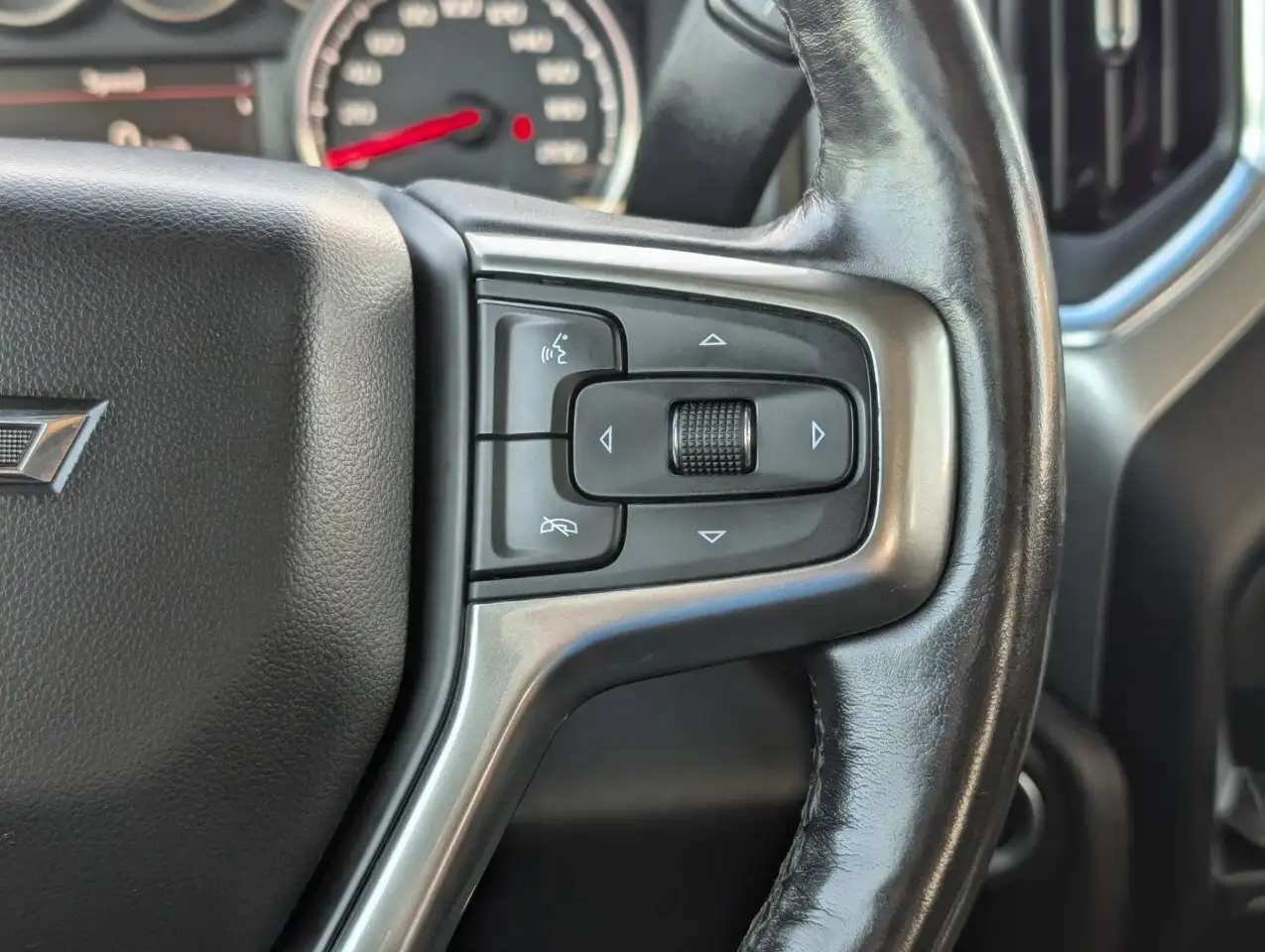Chevrolet Silverado 1500 снимка Chevrolet Silverado 1500