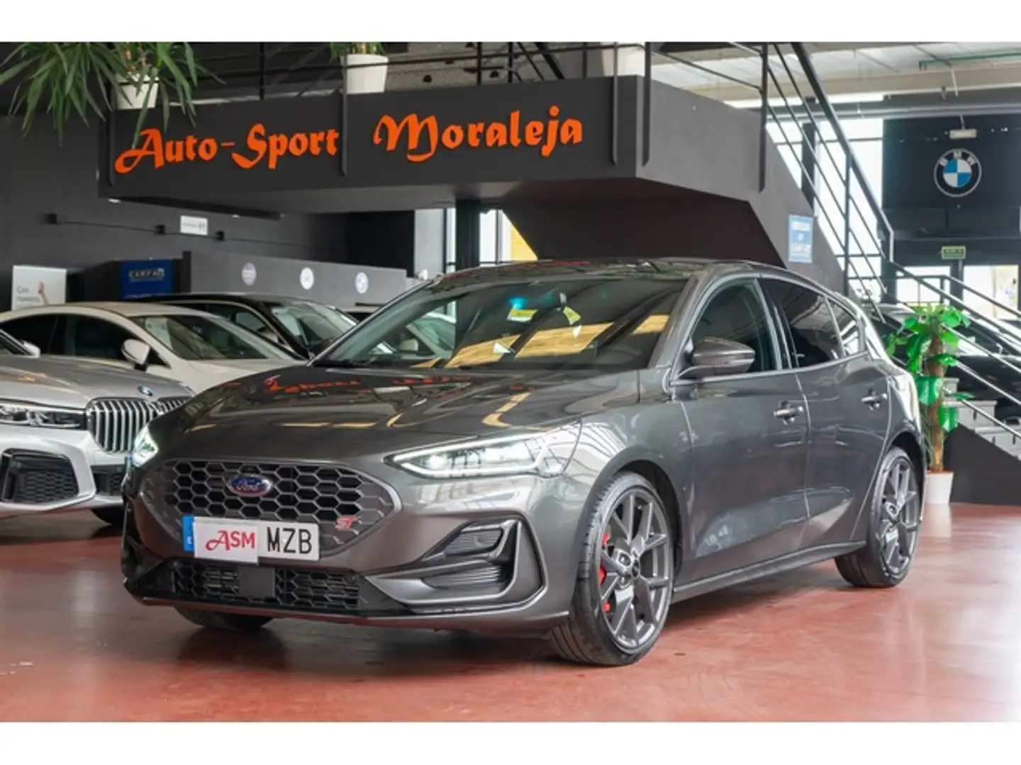 Ford Focus 2.3 Ecoboost ST Gris - 1