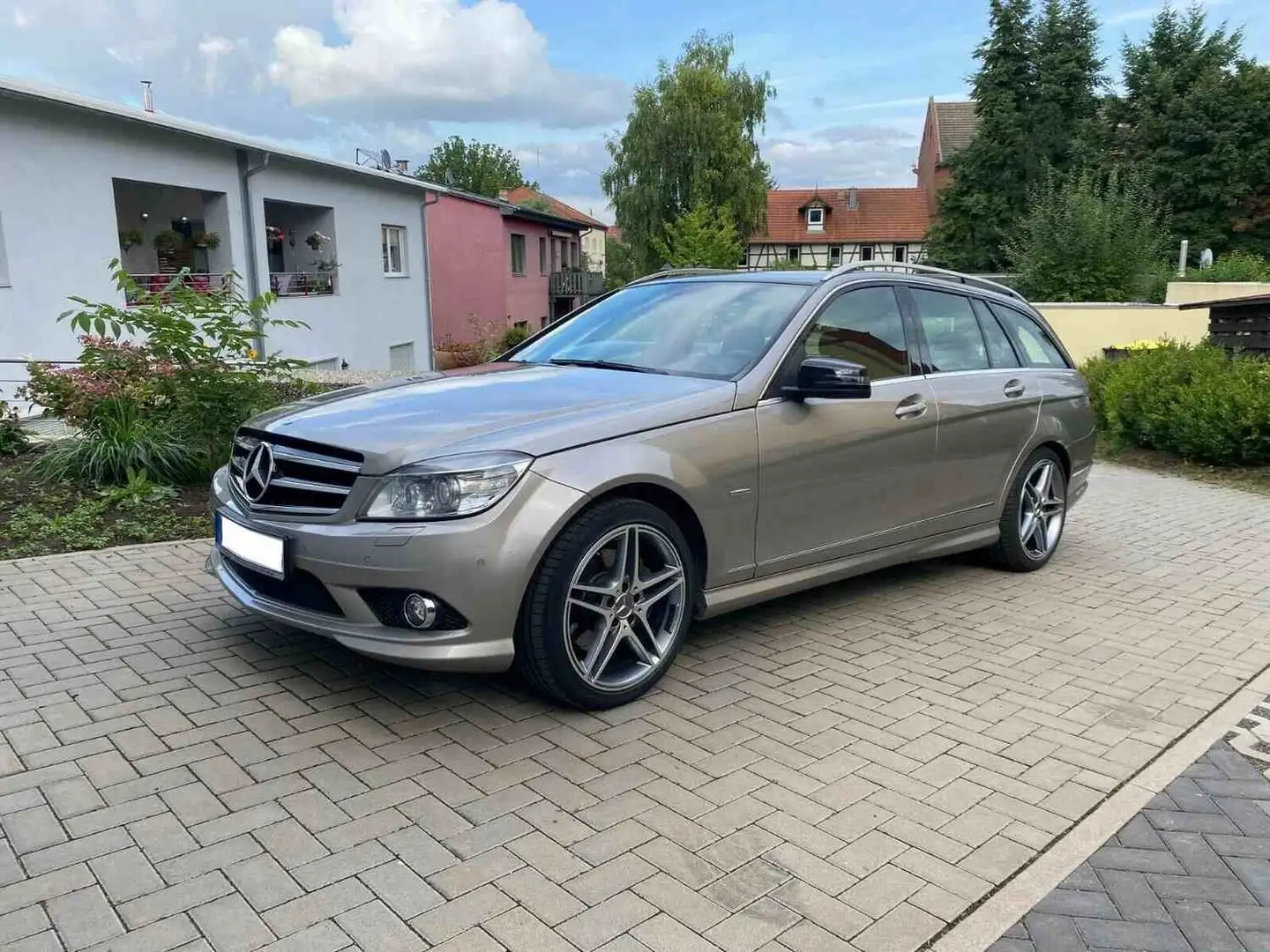 Mercedes-Benz C 350 T 7G-TRONIC Avantgarde AMG Sportpaket Beige - 1