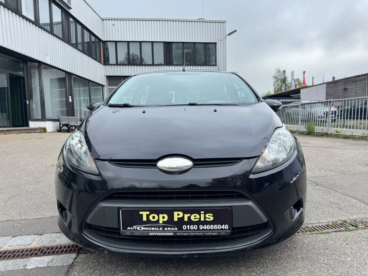 Ford Fiesta 1,25 Trend 16V Tüvneu 1 hand Türen5 Klima Negro - 2