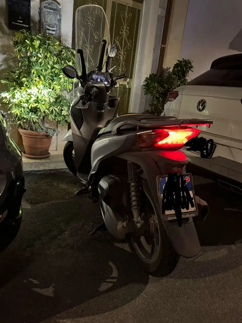 Honda SH 125i Gris - 2