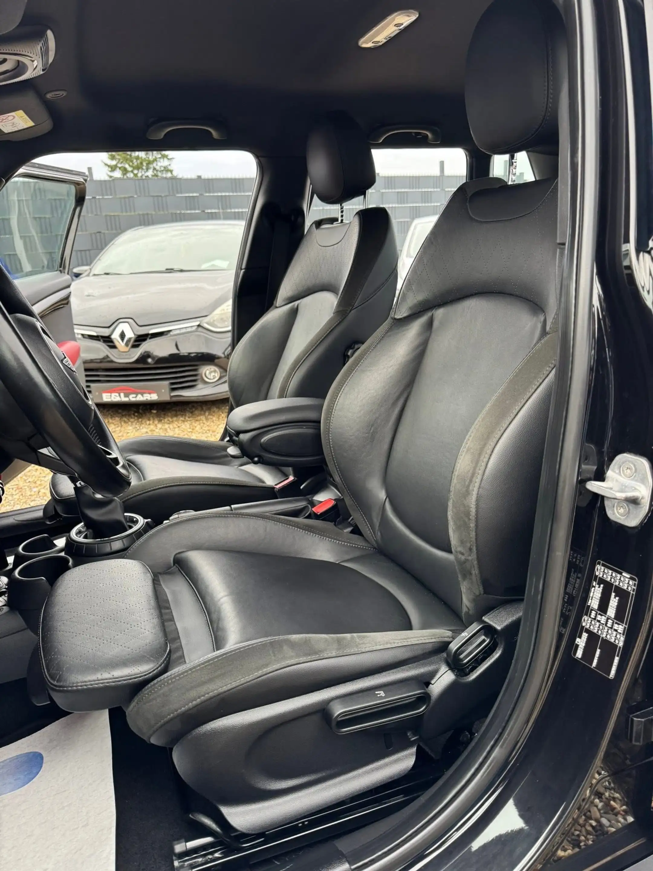 MINI Cooper D Mini 1.5 DA Cooper **12 mois de garantie** — photo 10
