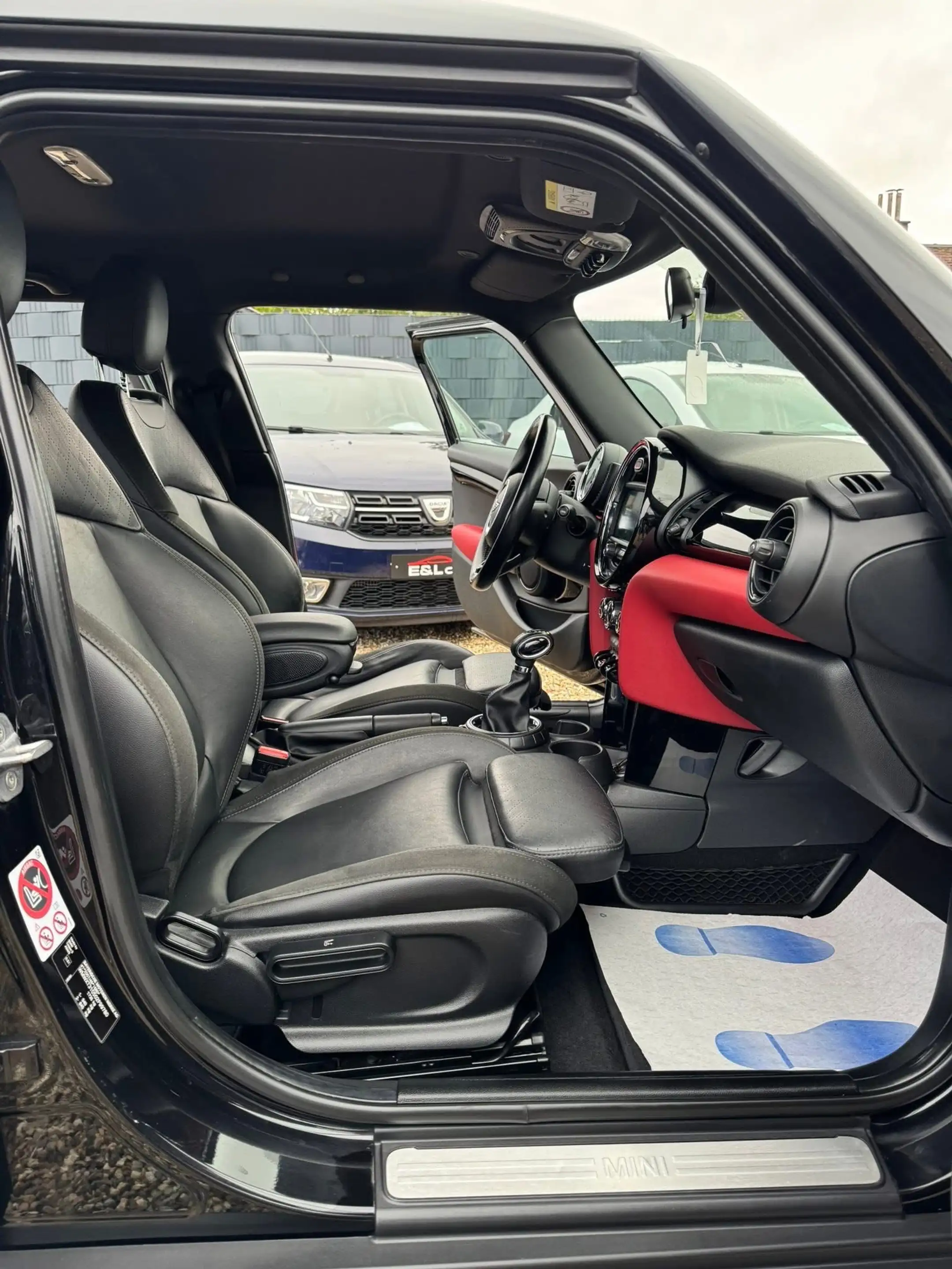 MINI Cooper D Mini 1.5 DA Cooper **12 mois de garantie** — photo 11