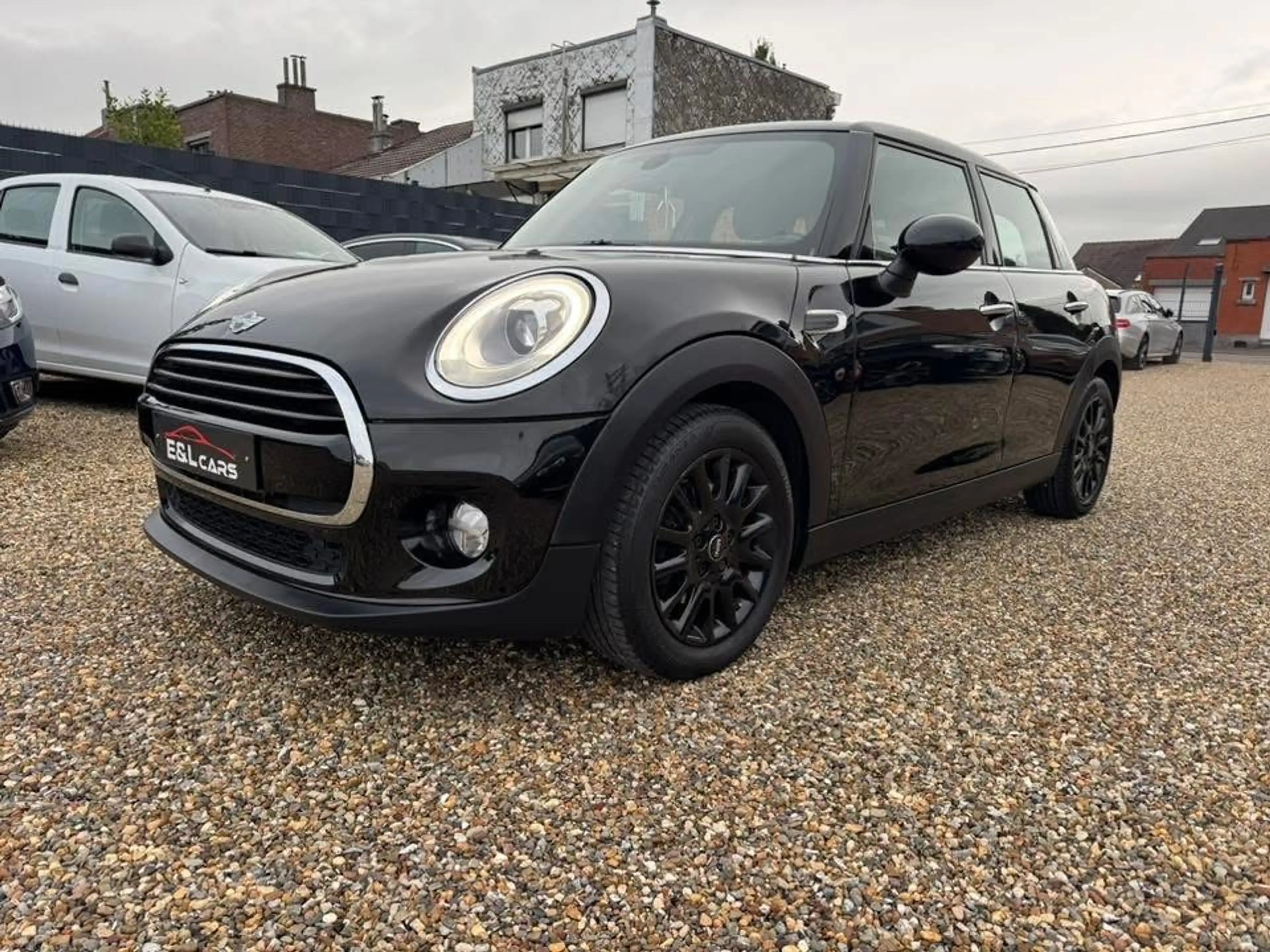 MINI Cooper D Mini 1.5 DA Cooper **12 mois de garantie**