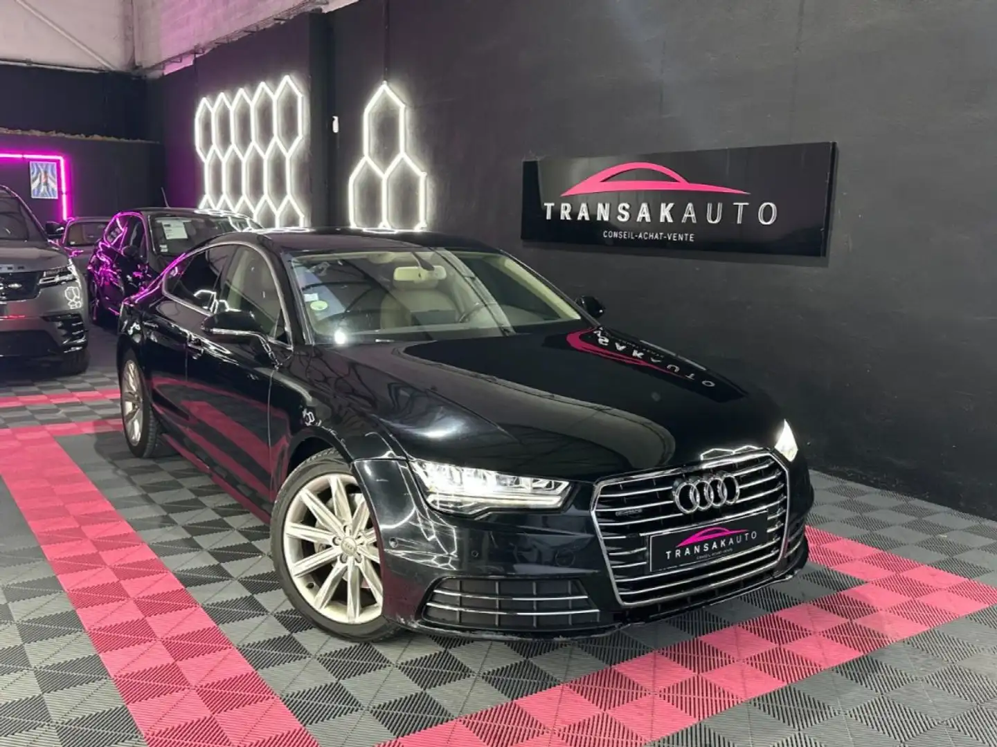 Audi A7 Avus 218 ch V6 3.0 TDI S tronic 7 Quattro ~ Park Asist ~ Sièges électriques à mémoire chauffants ~ Radar 360° Noir - 1