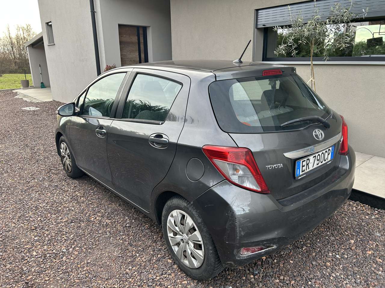 Toyota Yaris Yaris  5p 1.4 d-4d Active