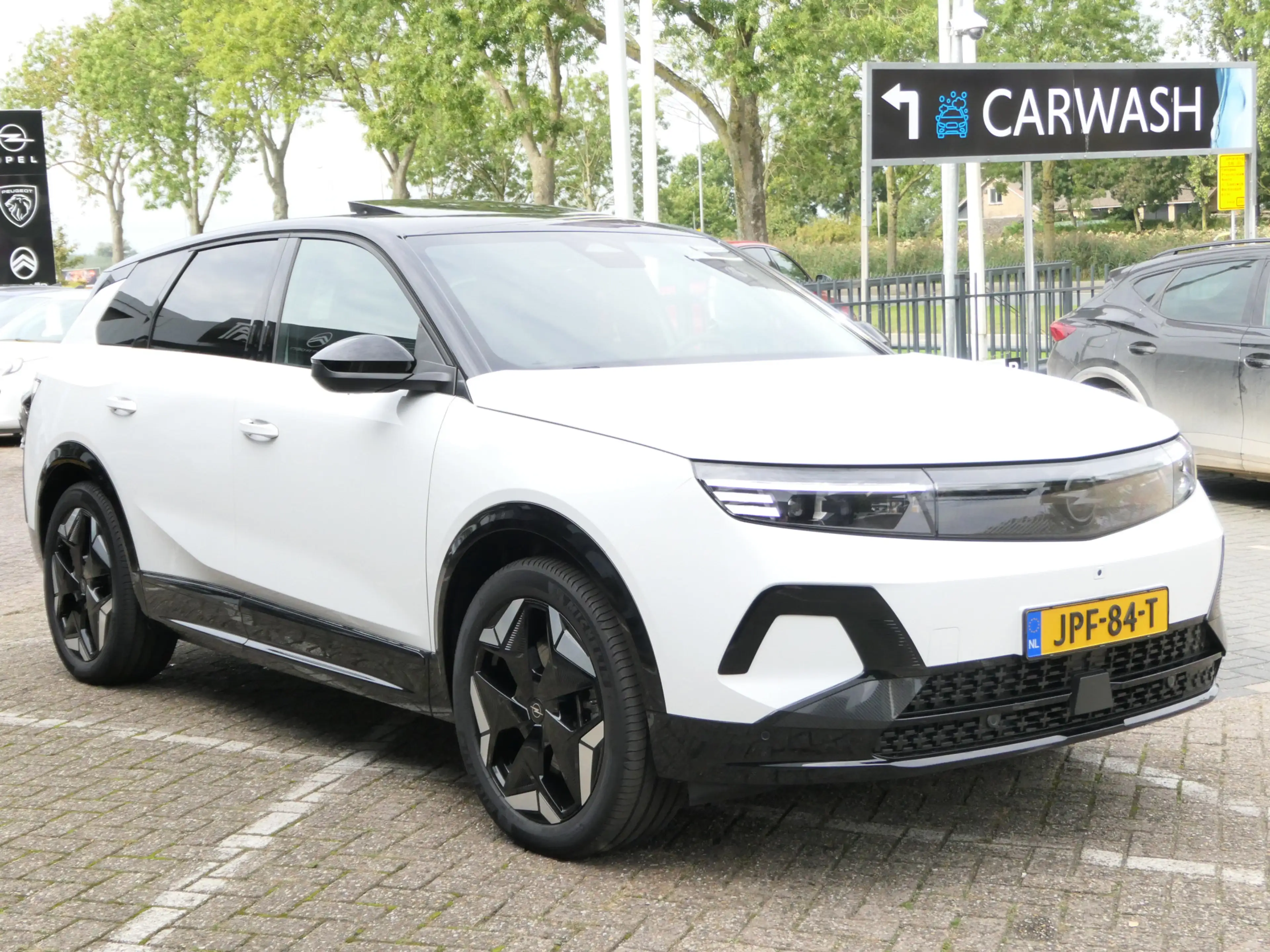 Opel Grandland Electric Ultimate AWD 73 kWh | Premium leder | War — photo 9